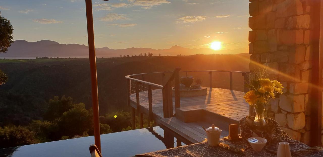 Tamodi Lodge Plettenbergbaai Buitenkant foto