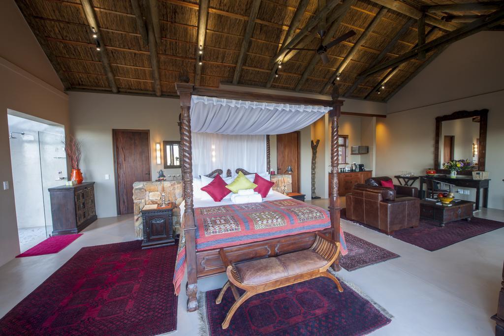 Tamodi Lodge Plettenbergbaai Kamer foto