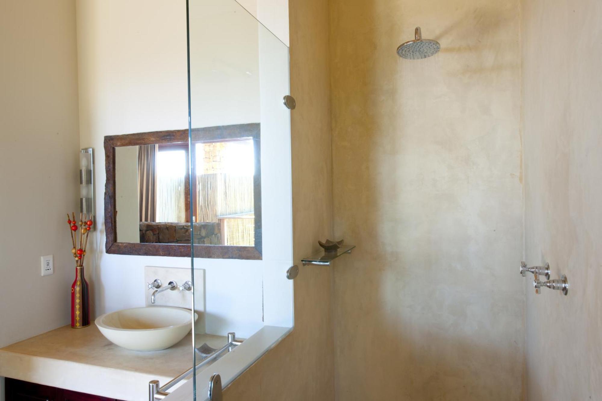 Tamodi Lodge Plettenbergbaai Kamer foto