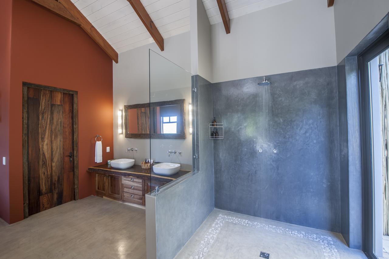 Tamodi Lodge Plettenbergbaai Buitenkant foto