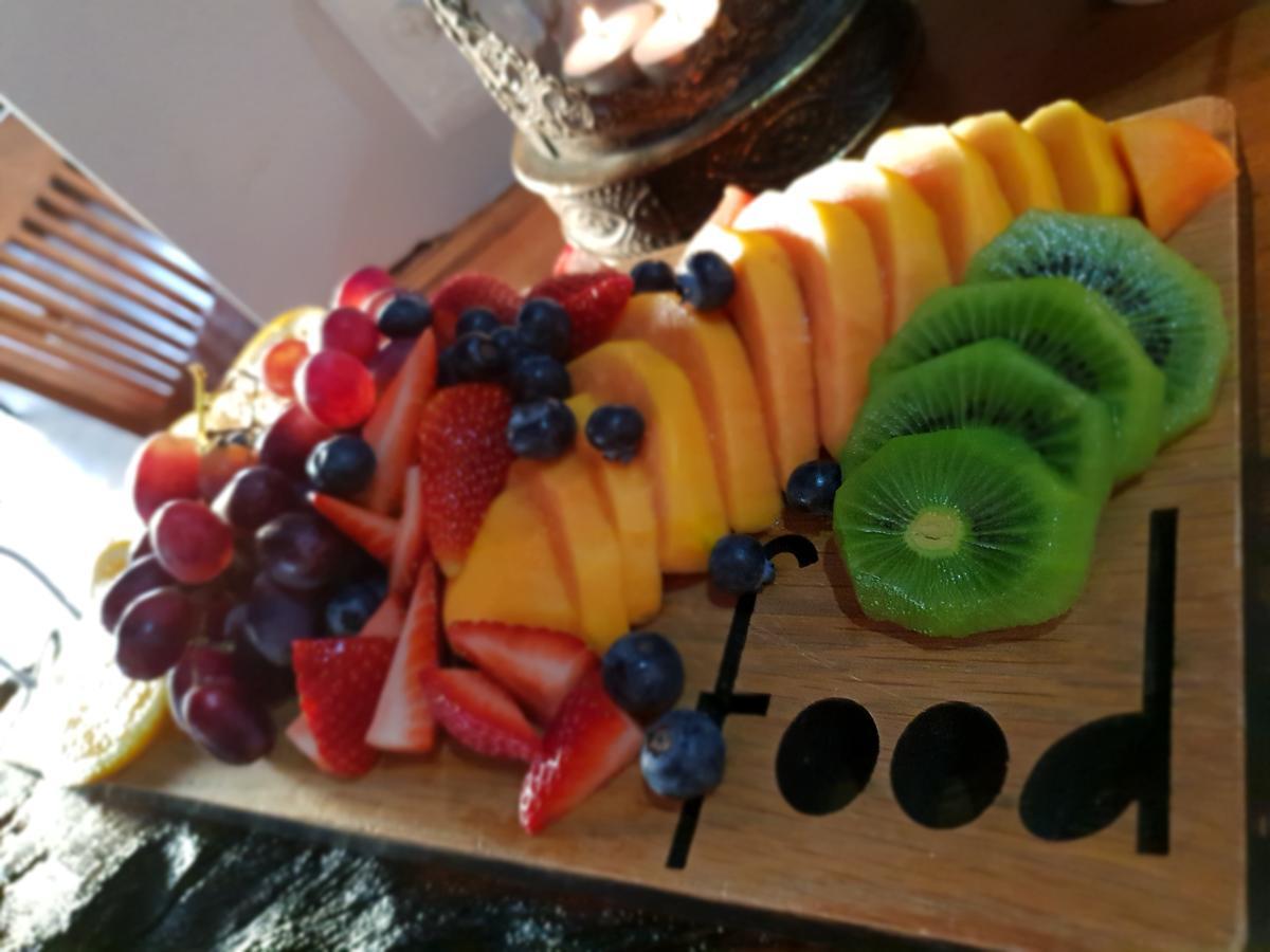 Tamodi Lodge Plettenbergbaai Buitenkant foto