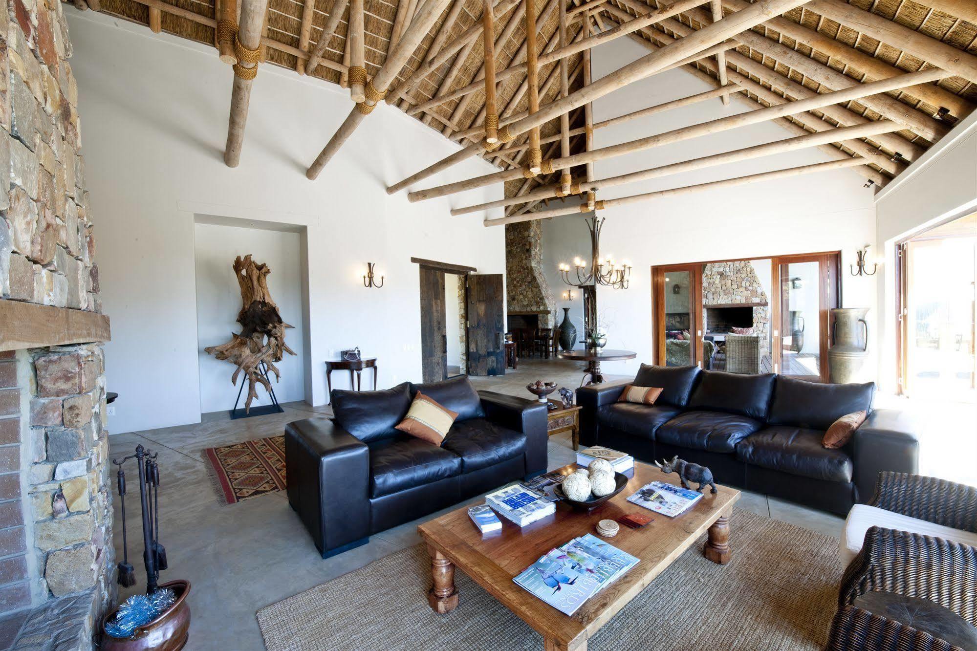 Tamodi Lodge Plettenbergbaai Buitenkant foto